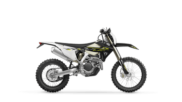 Triumph TF 250-E — 2026 — studio photo